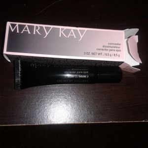 Mary Kay concealer in Ivory 2